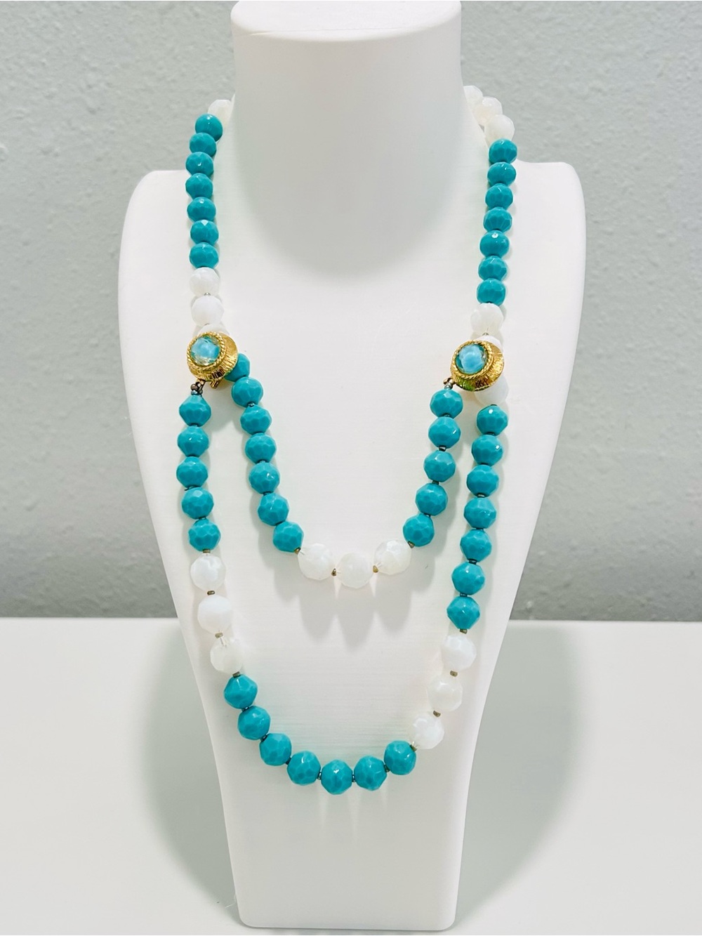 Vintage Judith McCann Shuvon Necklace Faceted Blue & White Beads Hook Closure